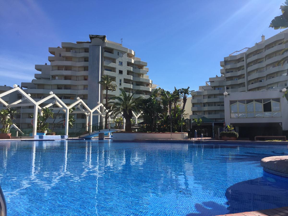 Estudios Y Apartamentos Benal Beach ベナルマデナ エクステリア 写真