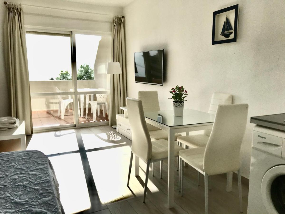 Estudios Y Apartamentos Benal Beach ベナルマデナ エクステリア 写真