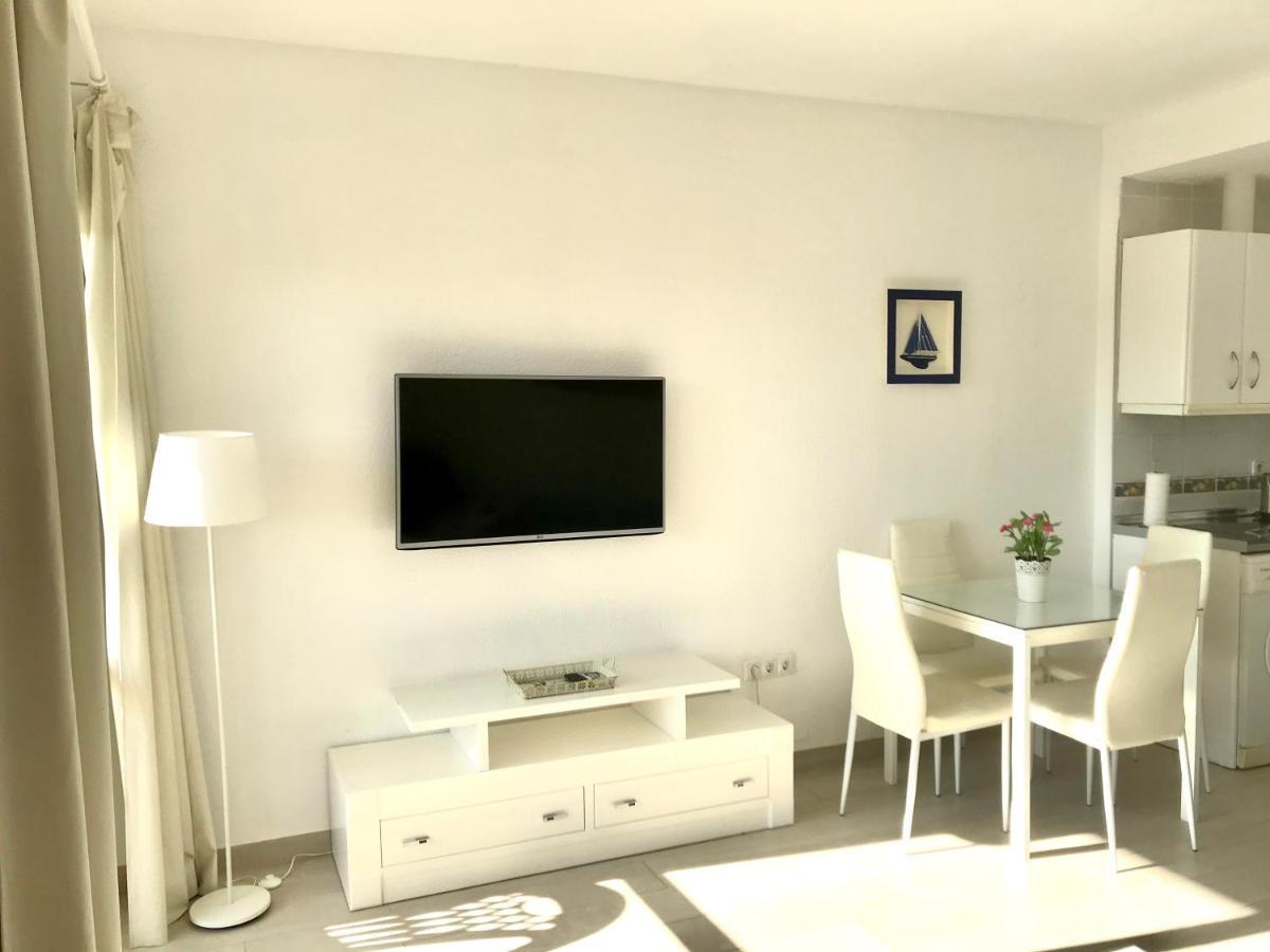 Estudios Y Apartamentos Benal Beach ベナルマデナ エクステリア 写真